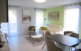 Spacious Bright And Quiet Nest With Terrace